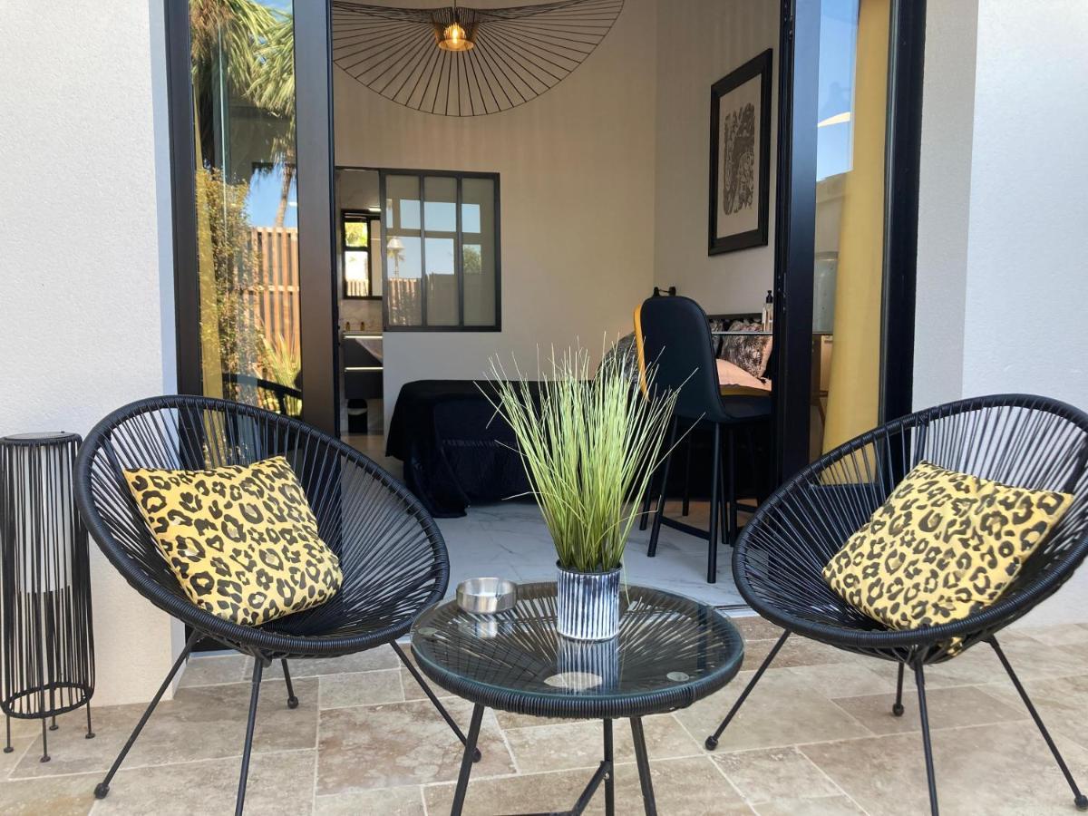 Hotel Particulier - Les Lodges Du Bassin D'Arcachon- Petit-Dejeuner Sur Demande- Prestations Haut De Gamme غوجان-ميستراس المظهر الخارجي الصورة