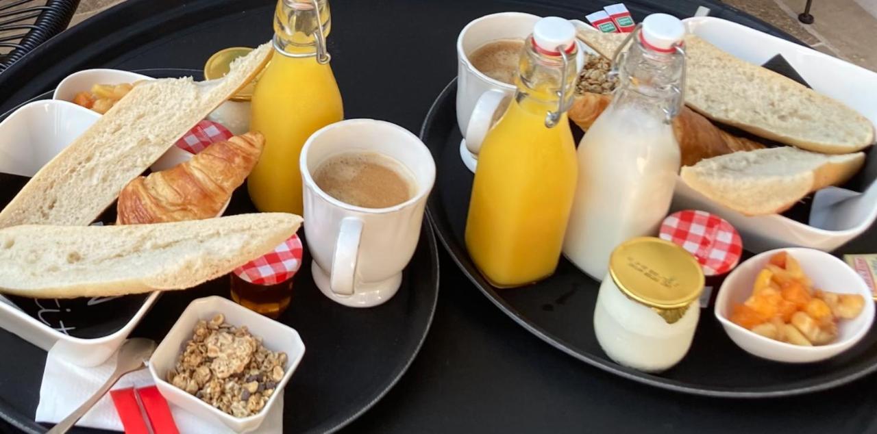 Hotel Particulier - Les Lodges Du Bassin D'Arcachon- Petit-Dejeuner Sur Demande- Prestations Haut De Gamme غوجان-ميستراس المظهر الخارجي الصورة